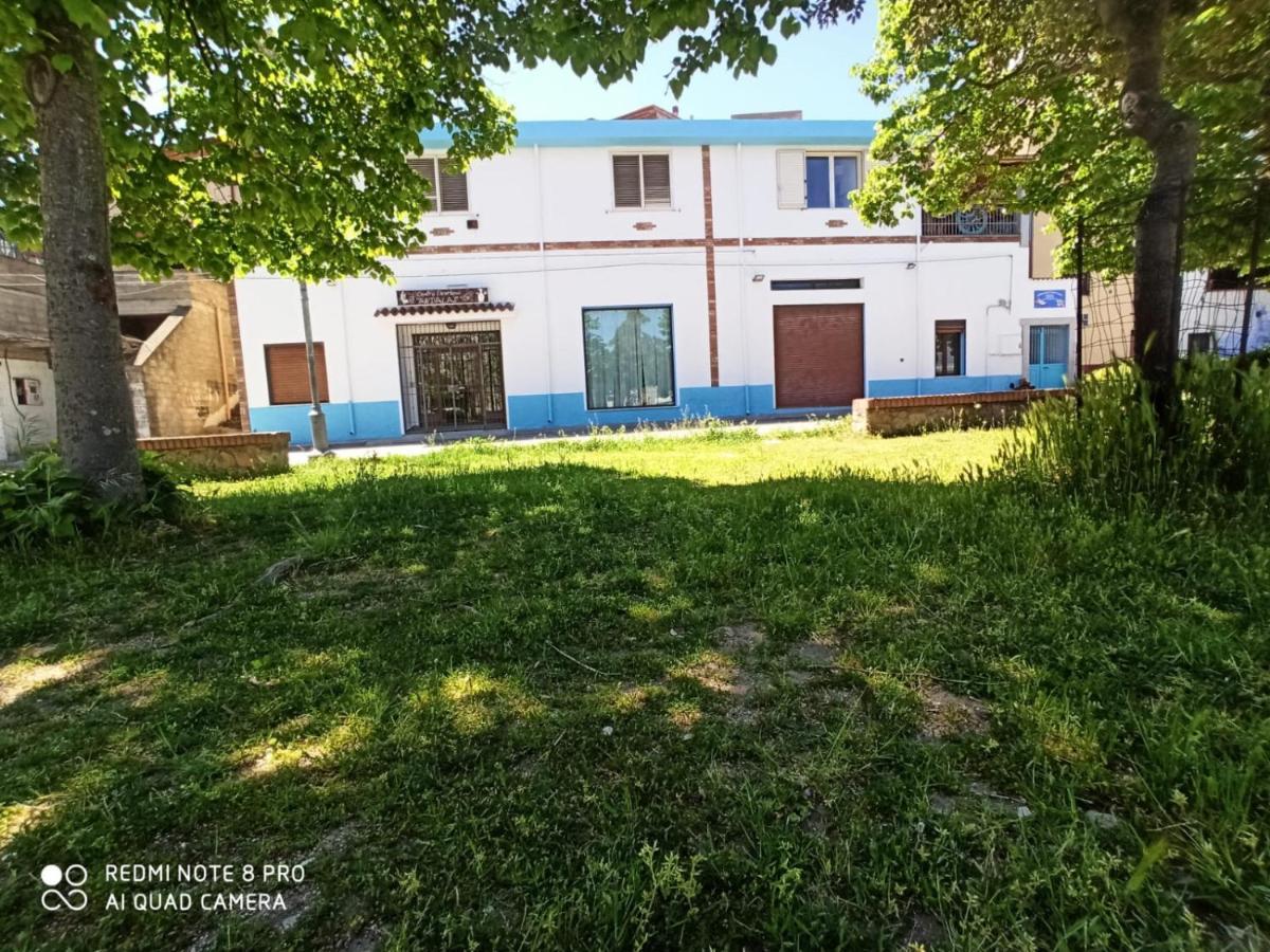 Bed And Breakfast Murales Orgosolo Exterior foto